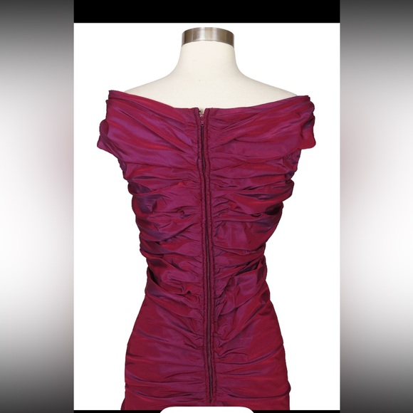 Vintage 1990’s elegant Tadashi ball/evening taffeta! Mermaid with a train - Picture 12 of 17